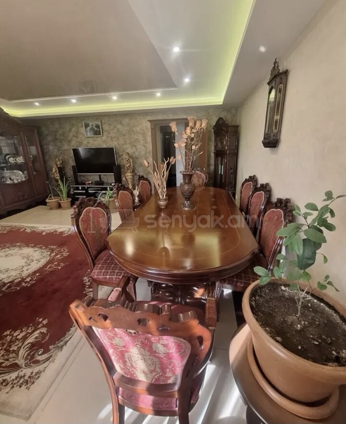 3 Սենյականոց Բնակարան Քարե Շենքում, 73քմ, 4/4 հարկ, Կապիտալ Վերանորոգված
