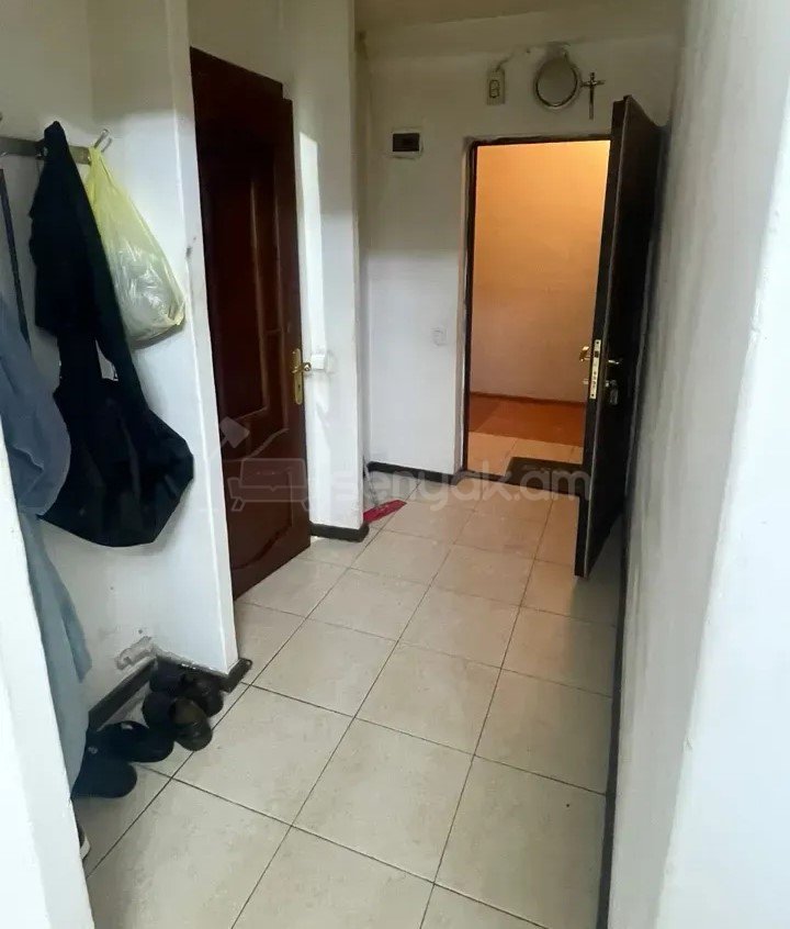 3 Սենյականոց Բնակարան, 80քմ, 2/2 հարկ, Կոսմետիկ Վերանորոգված