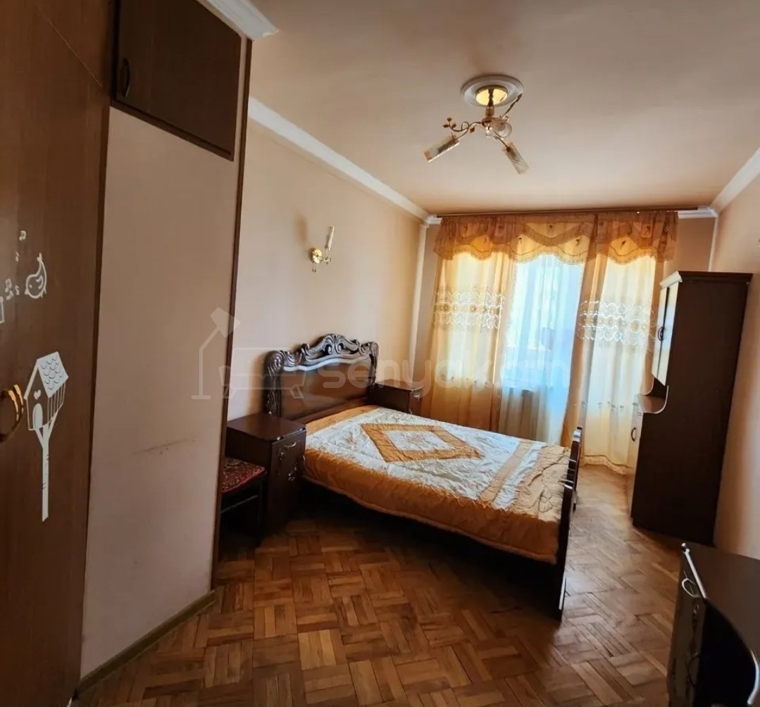 3 Սենյականոց Բնակարան, 82քմ, 5/9 հարկ, Նորմալ Վիճակում, Կահավորված, Արևկող