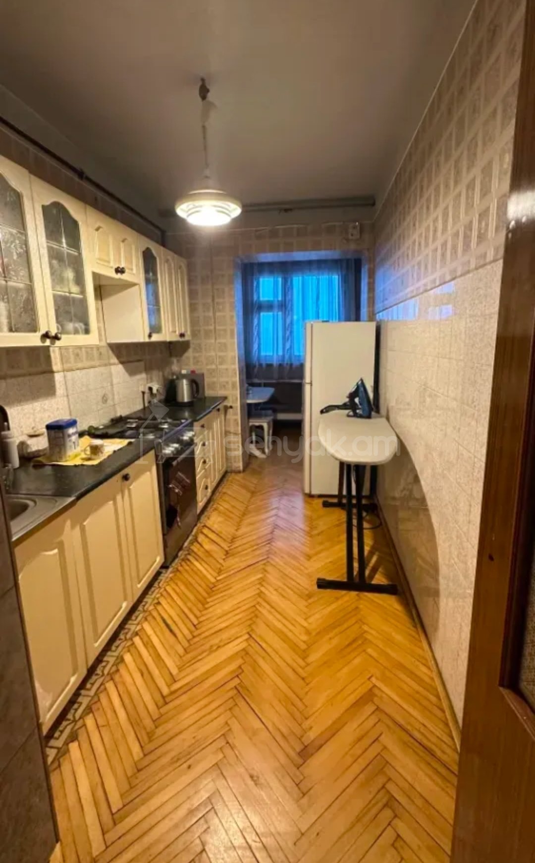 3 Սենյականոց Բնակարան, 80քմ, 5/9 հարկ, Նորմալ Վիճակում