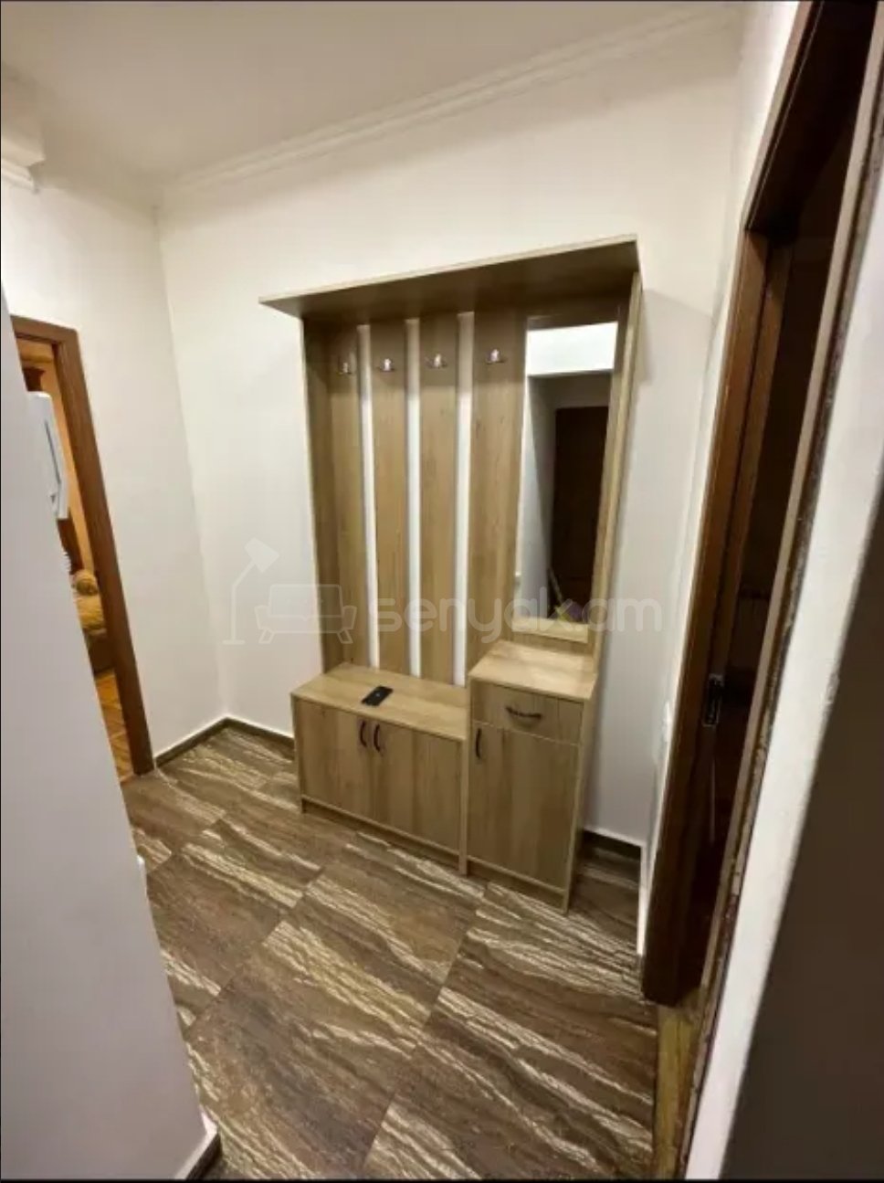 2 Սենյականոց Բնակարան Քարե Շենքում, 64քմ, 5/5 հարկ, Նորմալ Վիճակում, Կահավորված, Արևկող