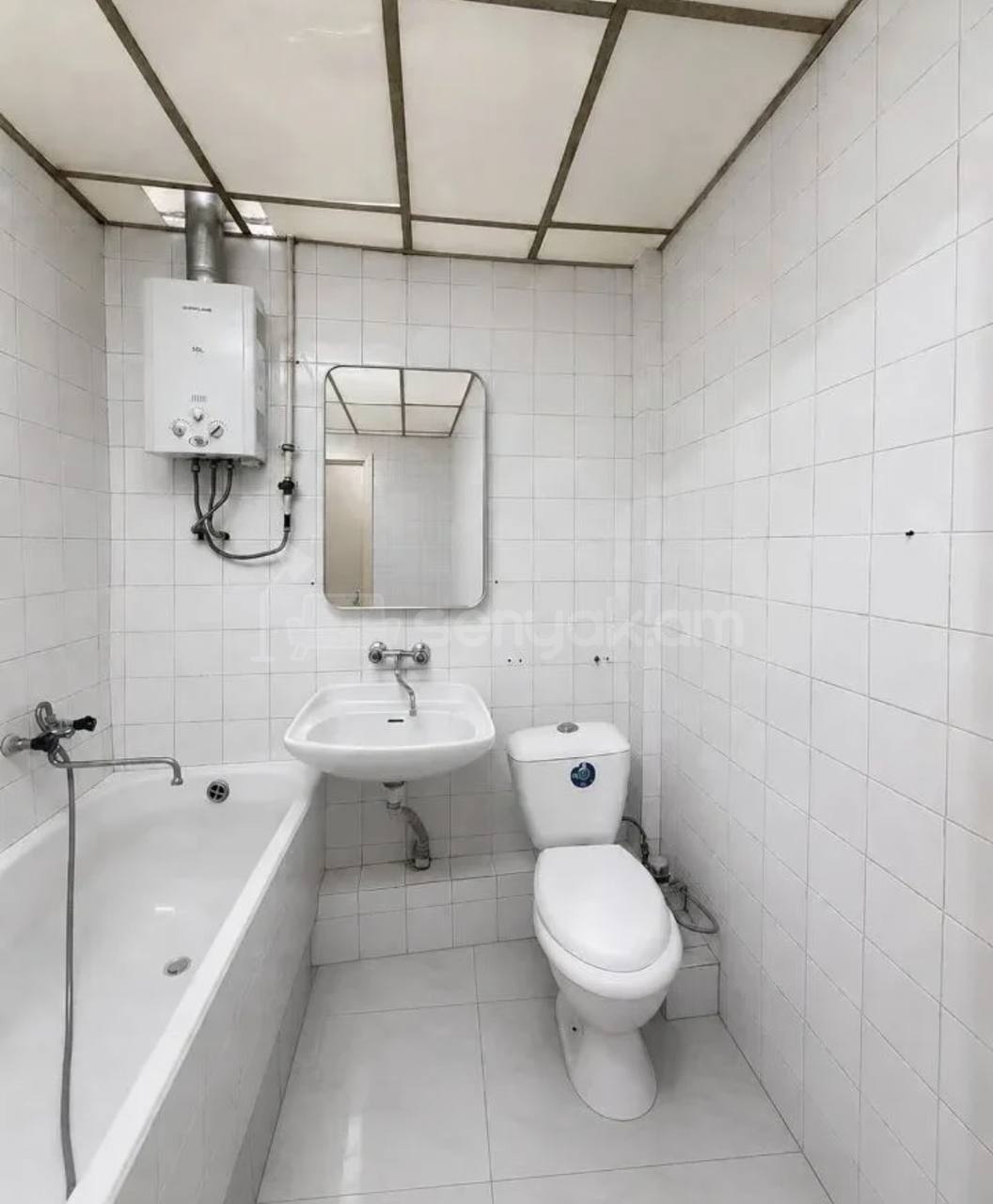 2 Սենյականոց Բնակարան Քարե Շենքում, 45քմ, 5/5 հարկ, Կոսմետիկ Վերանորոգված, Կահավորված