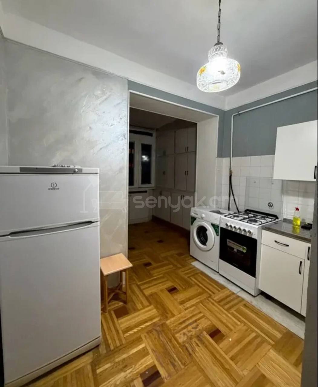 2 Սենյականոց Բնակարան Քարե Շենքում, 45քմ, 5/5 հարկ, Կապիտալ Վերանորոգված, Կահավորված