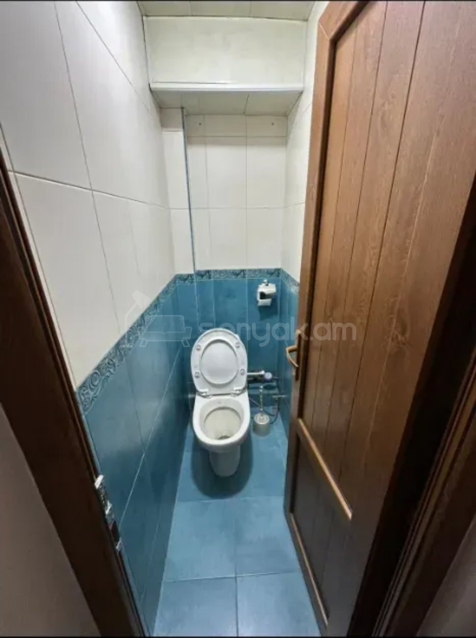 2 Սենյականոց Բնակարան Քարե Շենքում, 64քմ, 5/5 հարկ, Նորմալ Վիճակում, Կահավորված, Արևկող
