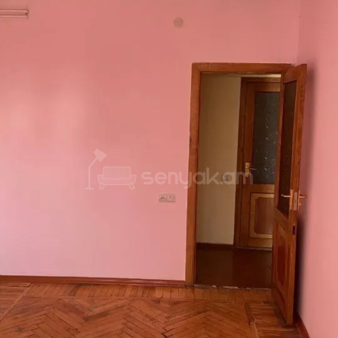 3 Սենյականոց Բնակարան Քարե Շենքում, 77քմ, 3/5 հարկ, Կոսմետիկ Վերանորոգված