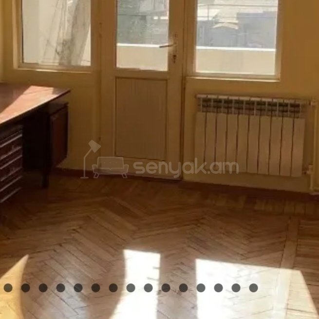 3 Սենյականոց Բնակարան Քարե Շենքում, 77քմ, 3/5 հարկ, Կոսմետիկ Վերանորոգված