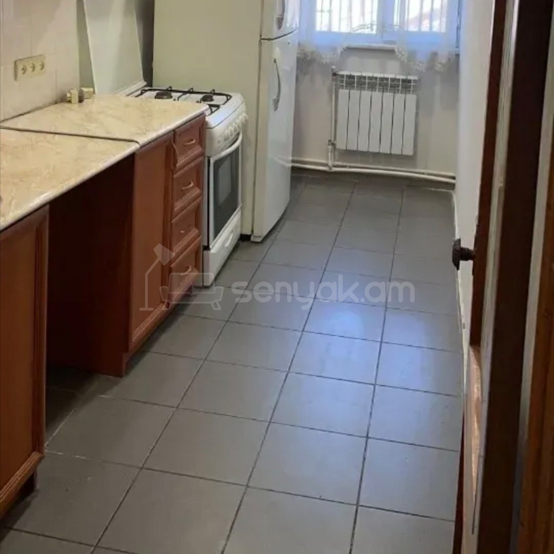 3 Սենյականոց Բնակարան Քարե Շենքում, 77քմ, 3/5 հարկ, Կոսմետիկ Վերանորոգված
