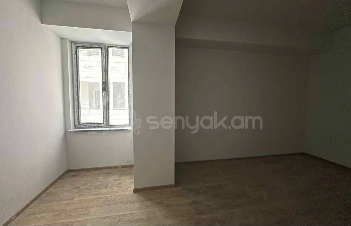 4 Սենյականոց Բնակարան, 112քմ, 3/12 հարկ, Կապիտալ Վերանորոգված