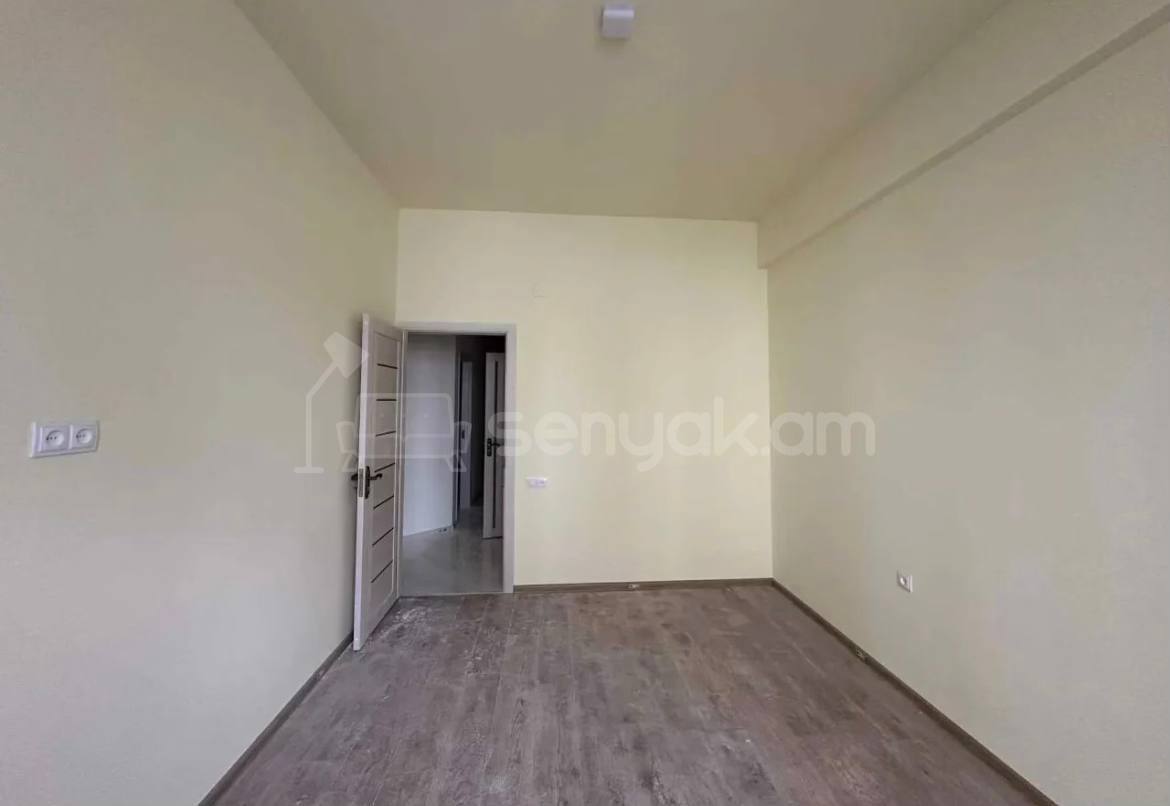 4 Սենյականոց Բնակարան, 112քմ, 3/12 հարկ, Կապիտալ Վերանորոգված