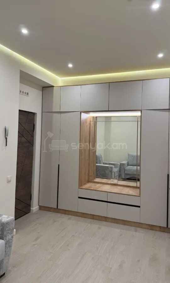 2 Սենյականոց Բնակարան Նորակառույցում, 70քմ, 7/14 հարկ, Դիզայներական Վերանորոգված, Կահավորված