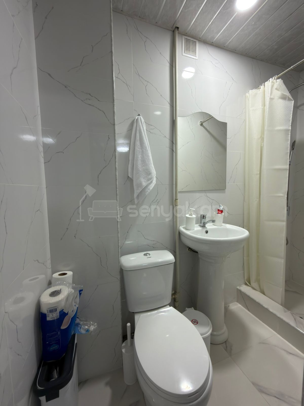 2 Սենյականոց Բնակարան Քարե Շենքում, 33քմ, 2/4 հարկ, Դիզայներական Վերանորոգված, Կահավորված