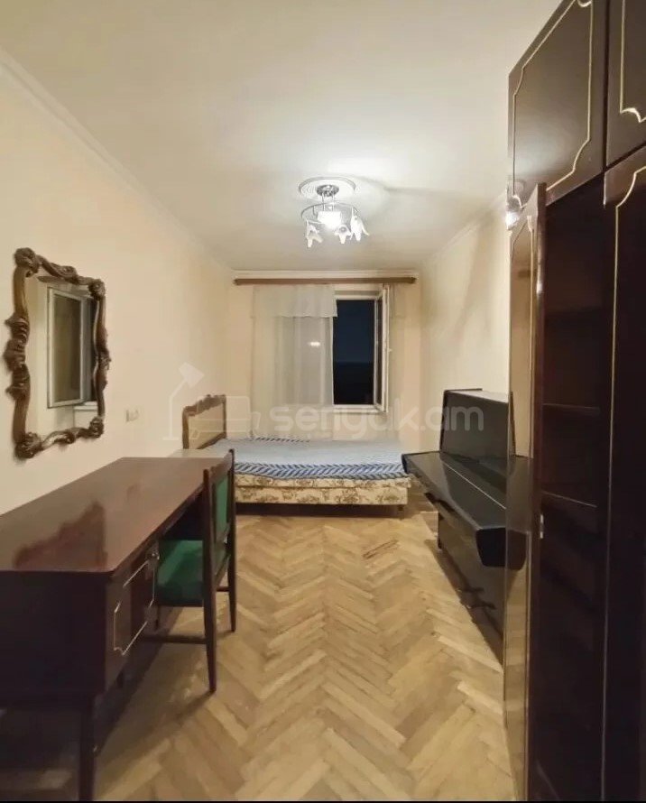 2 Սենյականոց Բնակարան, 55քմ, 2/4 հարկ, Նորմալ Վիճակում