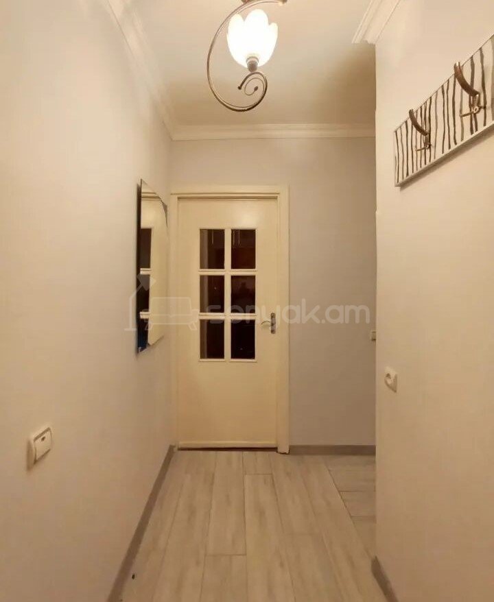 2 Սենյականոց Բնակարան, 55քմ, 2/4 հարկ, Նորմալ Վիճակում