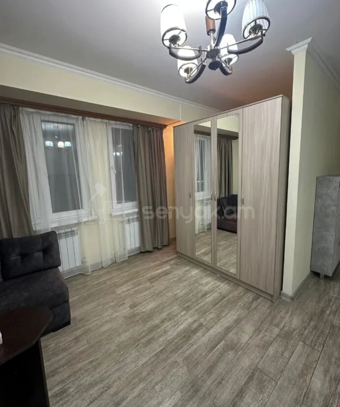 2 Սենյականոց Բնակարան, 43քմ, 4/9 հարկ, Կապիտալ Վերանորոգված, Կահավորված