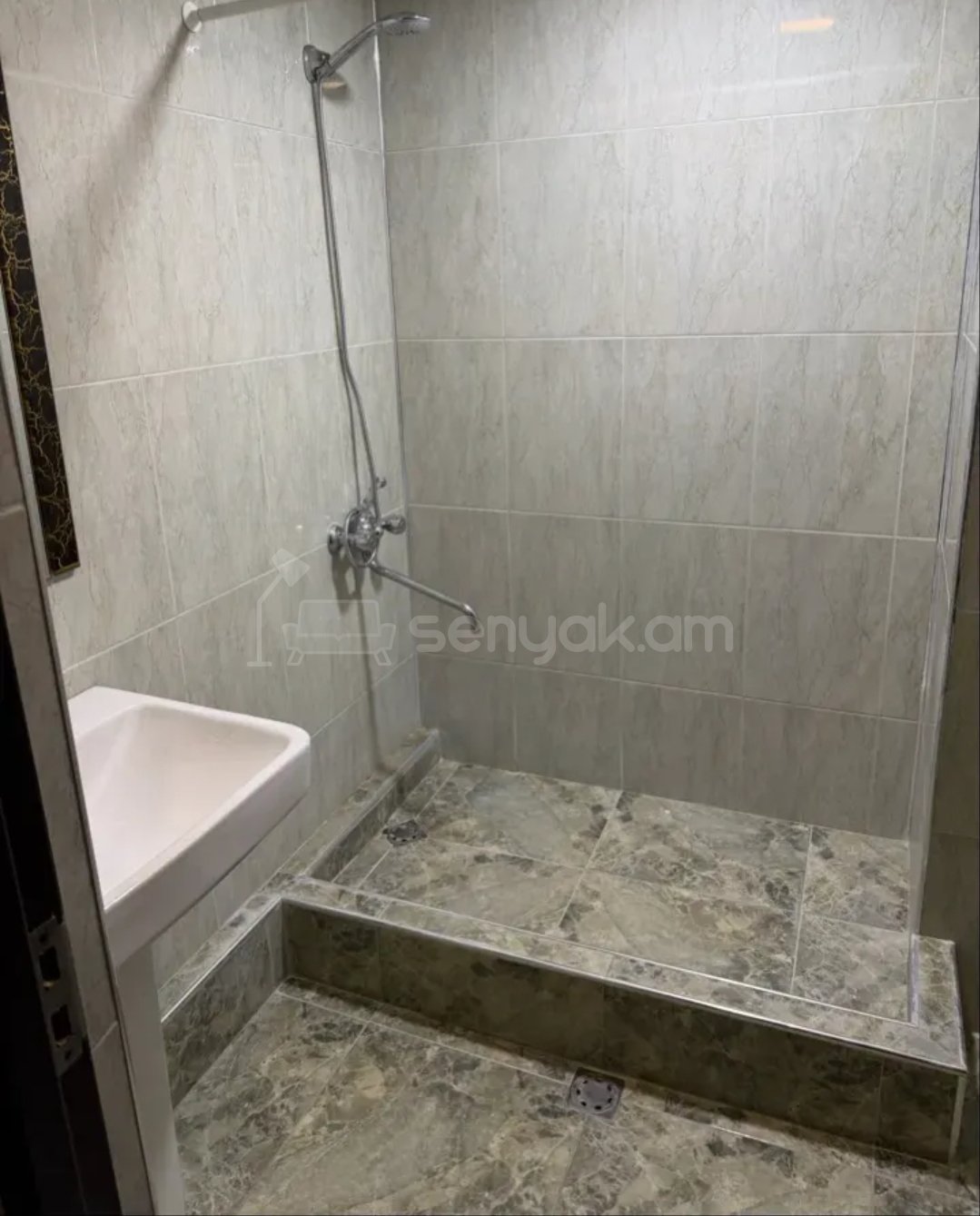 2 Սենյականոց Բնակարան, 70քմ, 4/9 հարկ, Կապիտալ Վերանորոգված, Կահավորված, Արևկող