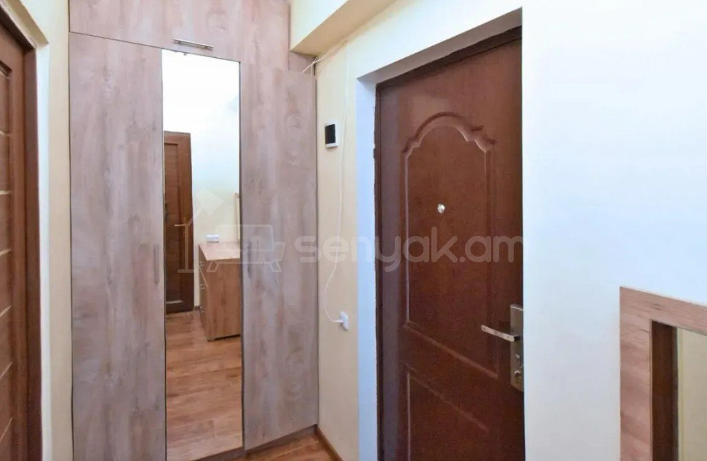 2 Սենյականոց Բնակարան, 40քմ, 2/8 հարկ, Կապիտալ Վերանորոգված, Կահավորված