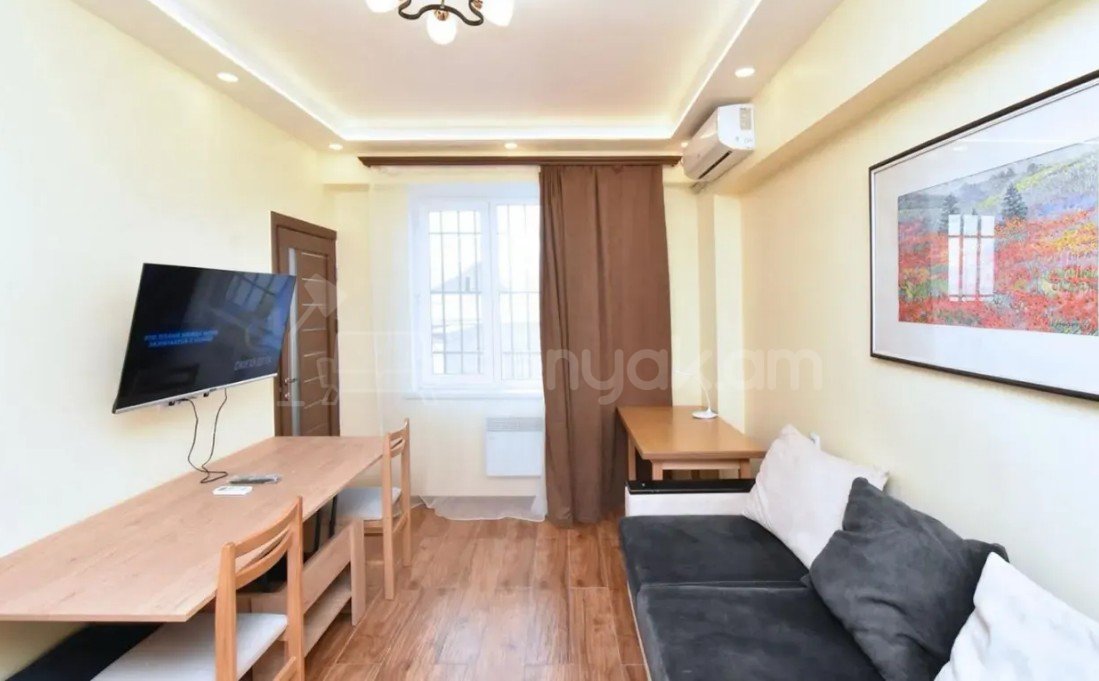 2 Սենյականոց Բնակարան, 40քմ, 2/8 հարկ, Կապիտալ Վերանորոգված, Կահավորված