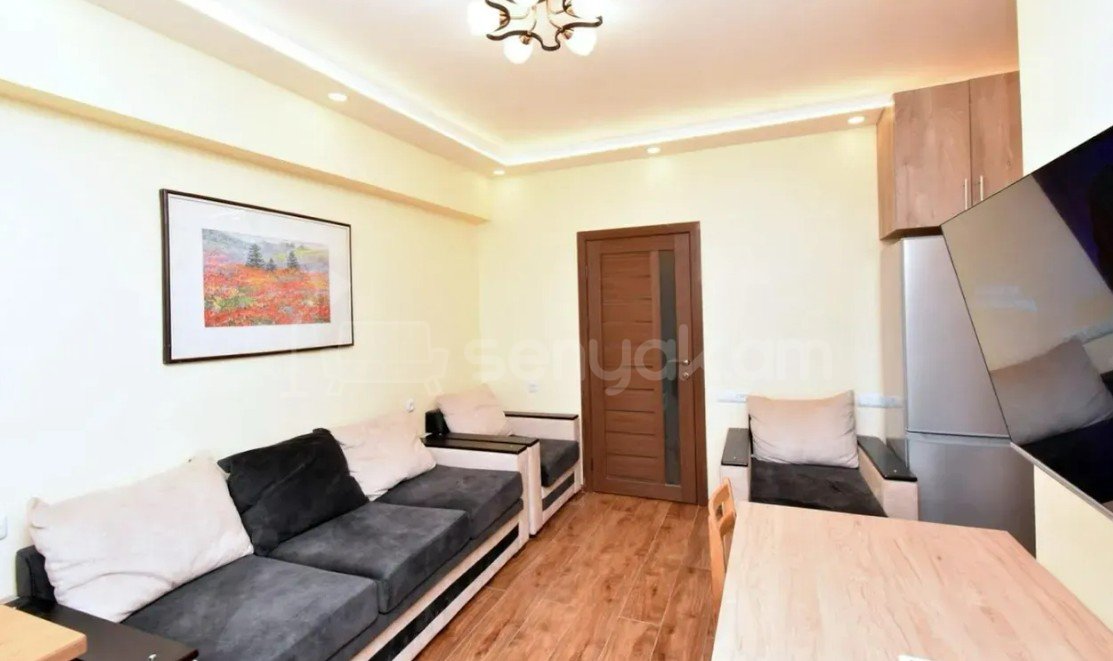 2 Սենյականոց Բնակարան, 40քմ, 2/8 հարկ, Կապիտալ Վերանորոգված, Կահավորված
