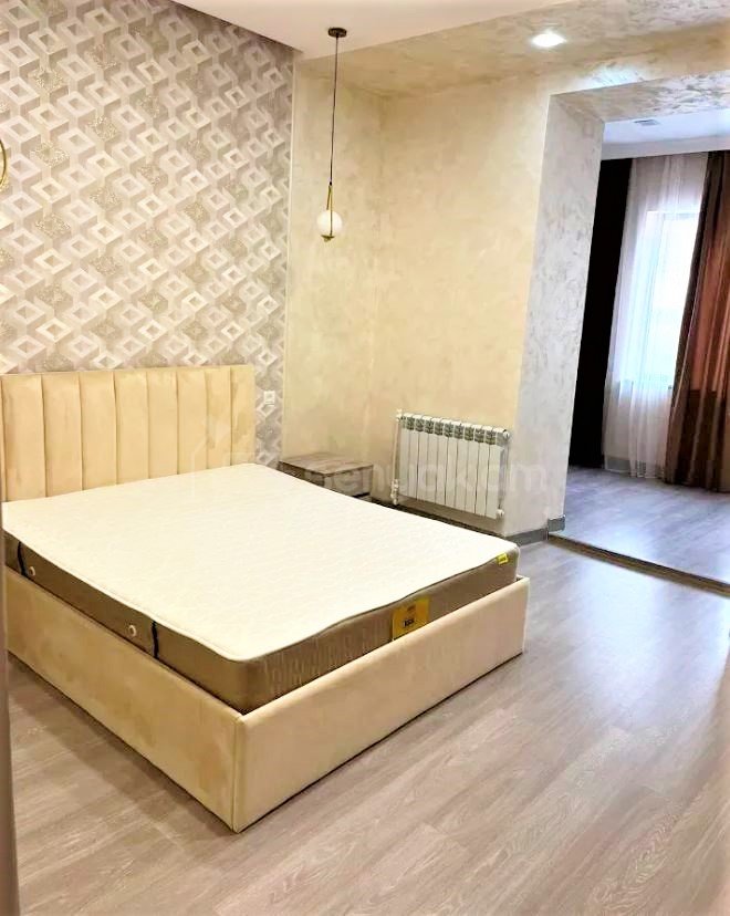2 Սենյականոց Բնակարան Քարե Շենքում, 71քմ, 3/4 հարկ, Կապիտալ Վերանորոգված, Կահավորված