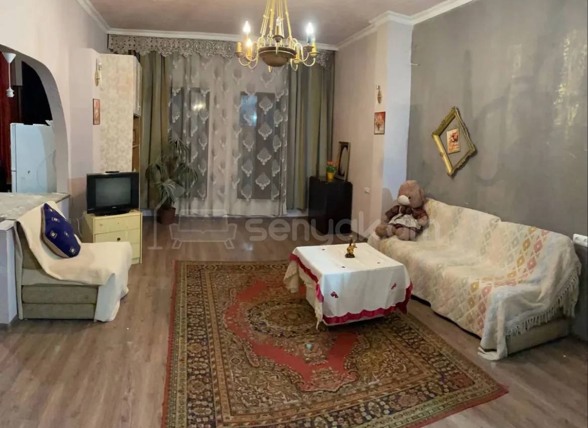 3 Սենյականոց Բնակարան Քարե Շենքում, 89քմ, 6/6 հարկ, Կապիտալ Վերանորոգված, Կահավորված