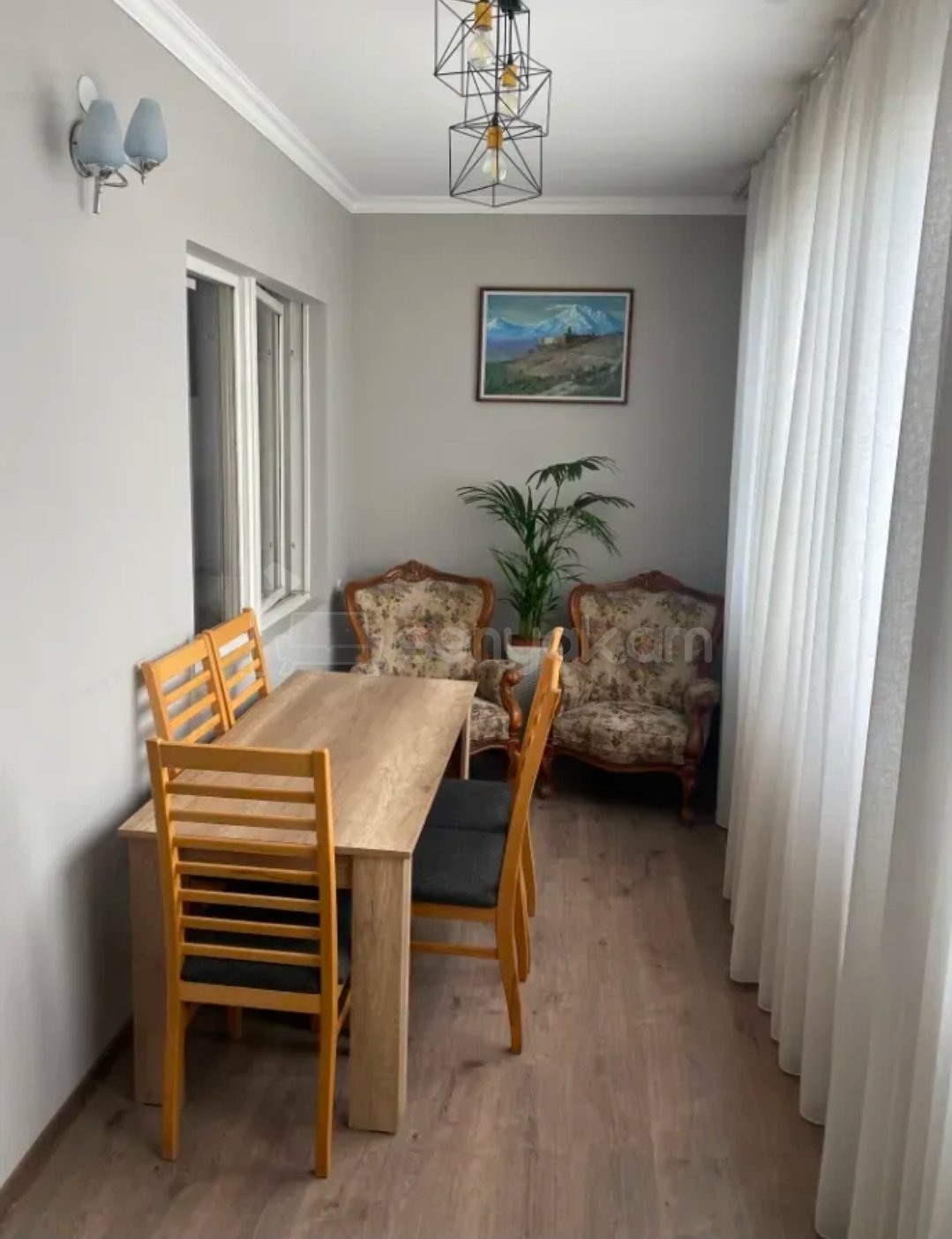 3 Սենյականոց Բնակարան, 84քմ, 2/9 հարկ, Կապիտալ Վերանորոգված