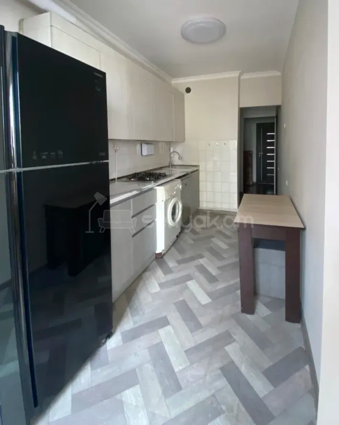 3 Սենյականոց Բնակարան, 84քմ, 2/9 հարկ, Կապիտալ Վերանորոգված