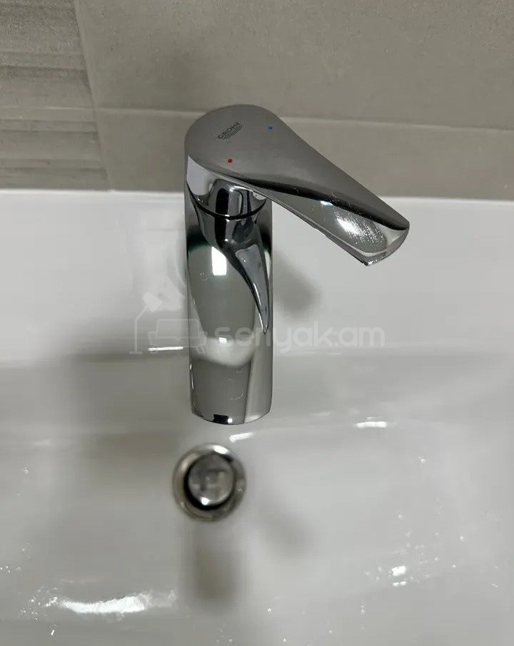 3 Սենյականոց Բնակարան Նորակառույցում, 65քմ, 3/15 հարկ, Կապիտալ Վերանորոգված