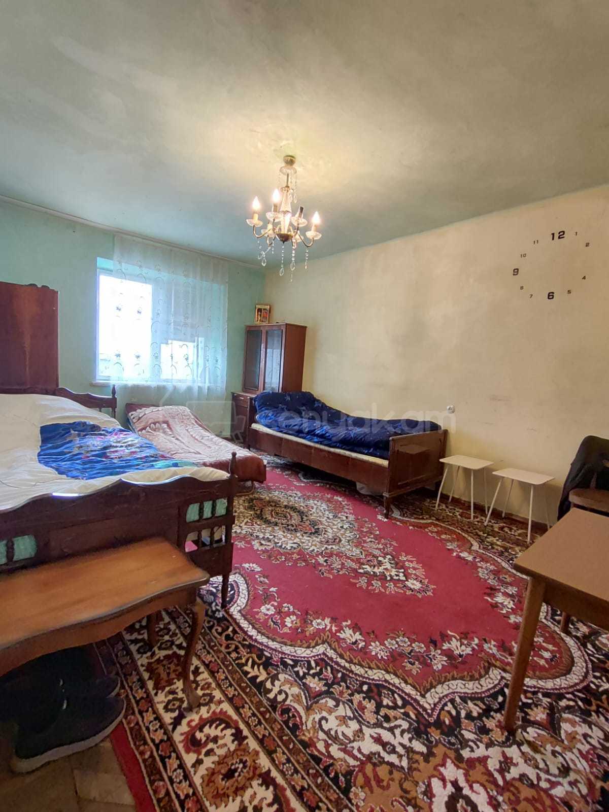 1 Սենյականոց Բնակարան Քարե Շենքում, 39քմ, 4/4 հարկ, Պետական Վիճակում