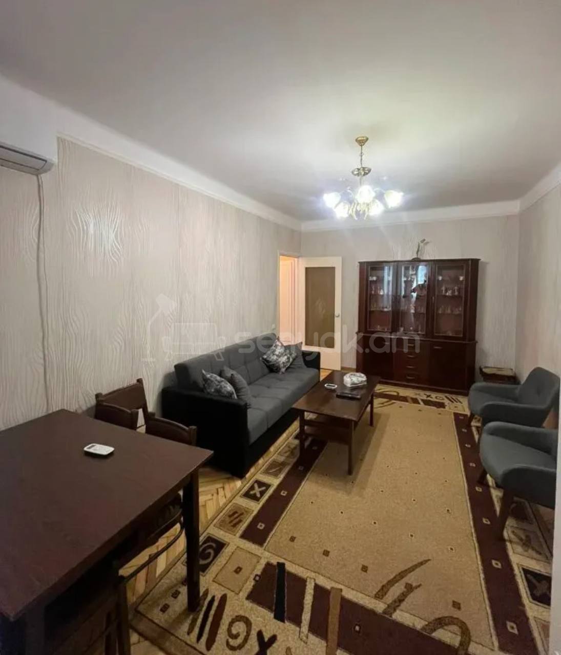2 Սենյականոց Բնակարան Քարե Շենքում, 50քմ, 3/5 հարկ, Կապիտալ Վերանորոգված, Կահավորված
