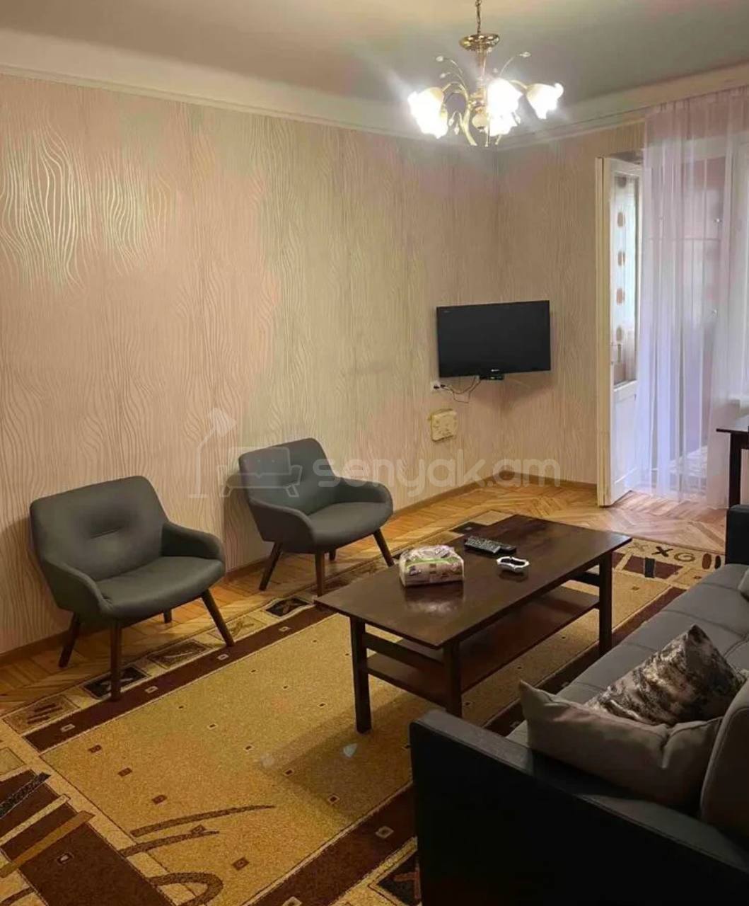 2 Սենյականոց Բնակարան Քարե Շենքում, 50քմ, 3/5 հարկ, Կապիտալ Վերանորոգված, Կահավորված