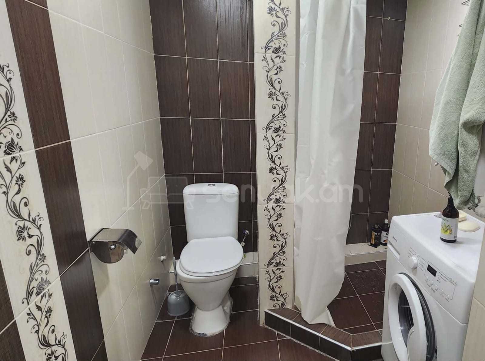 2 Սենյականոց Բնակարան, 71քմ, 2/9 հարկ, Կապիտալ Վերանորոգված