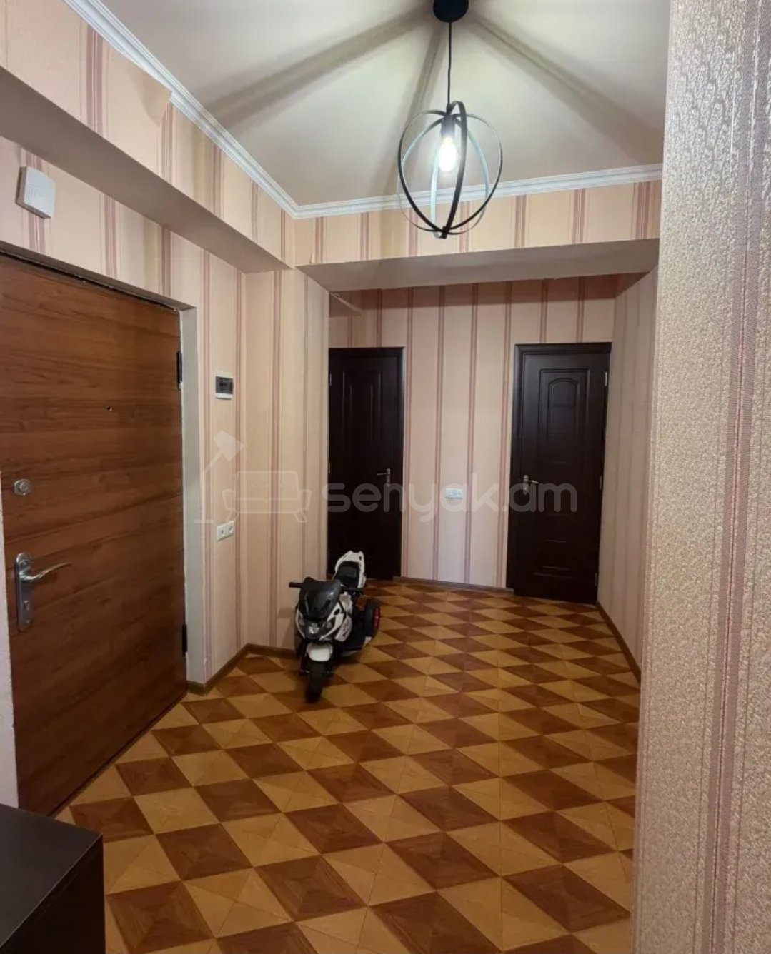 2 Սենյականոց Բնակարան, 60քմ, 10/12 հարկ, Կապիտալ Վերանորոգված, Կահավորված, Արևկող