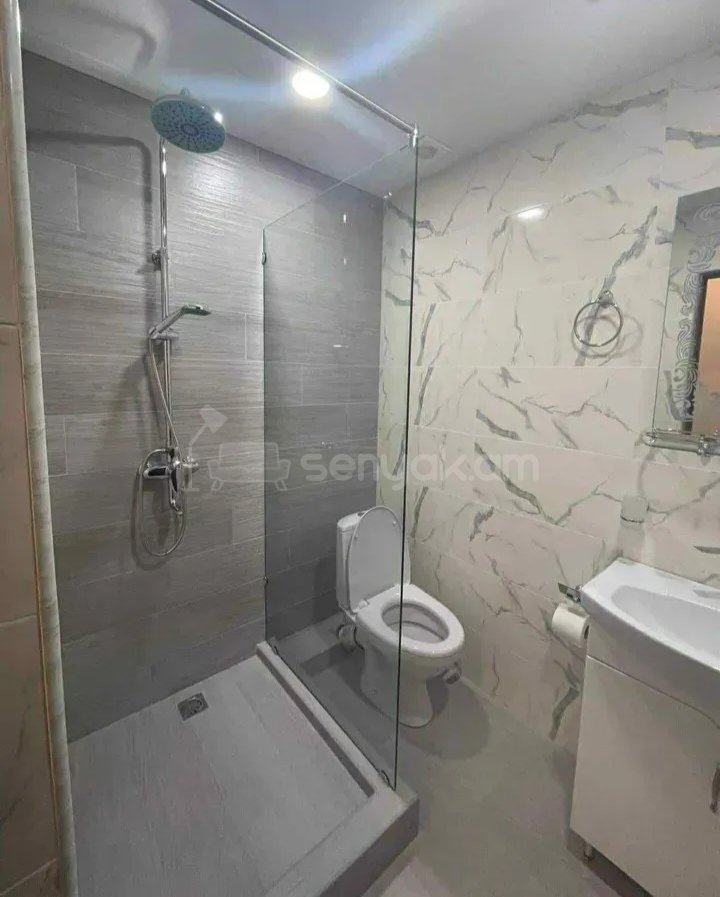 2 Սենյականոց Բնակարան, 40քմ, 5/9 հարկ, Նորմալ Վիճակում, Կահավորված