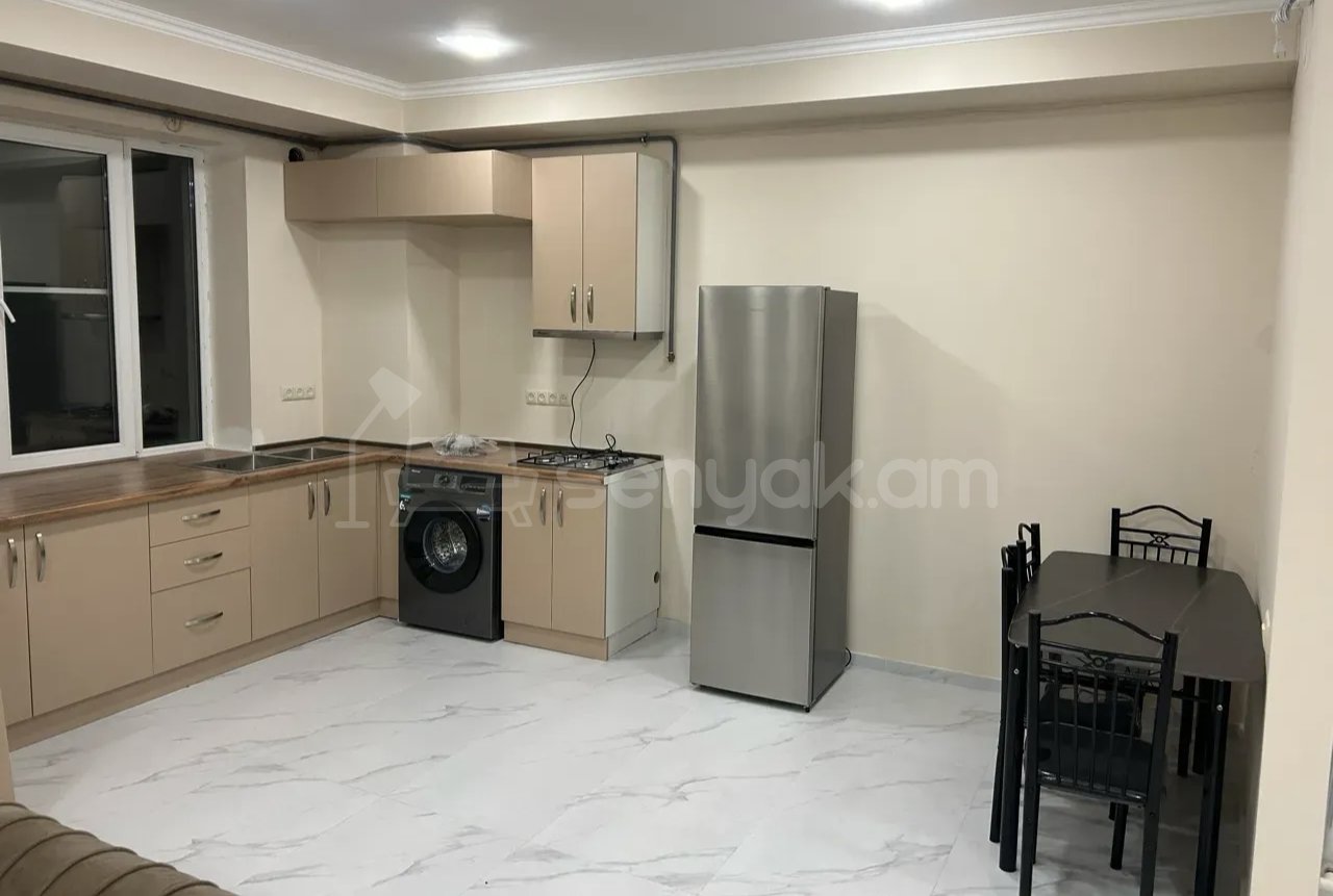 2 Սենյականոց Բնակարան Քարե Շենքում, 68քմ, 2/2 հարկ, Կապիտալ Վերանորոգված, Կահավորված, Արևկող