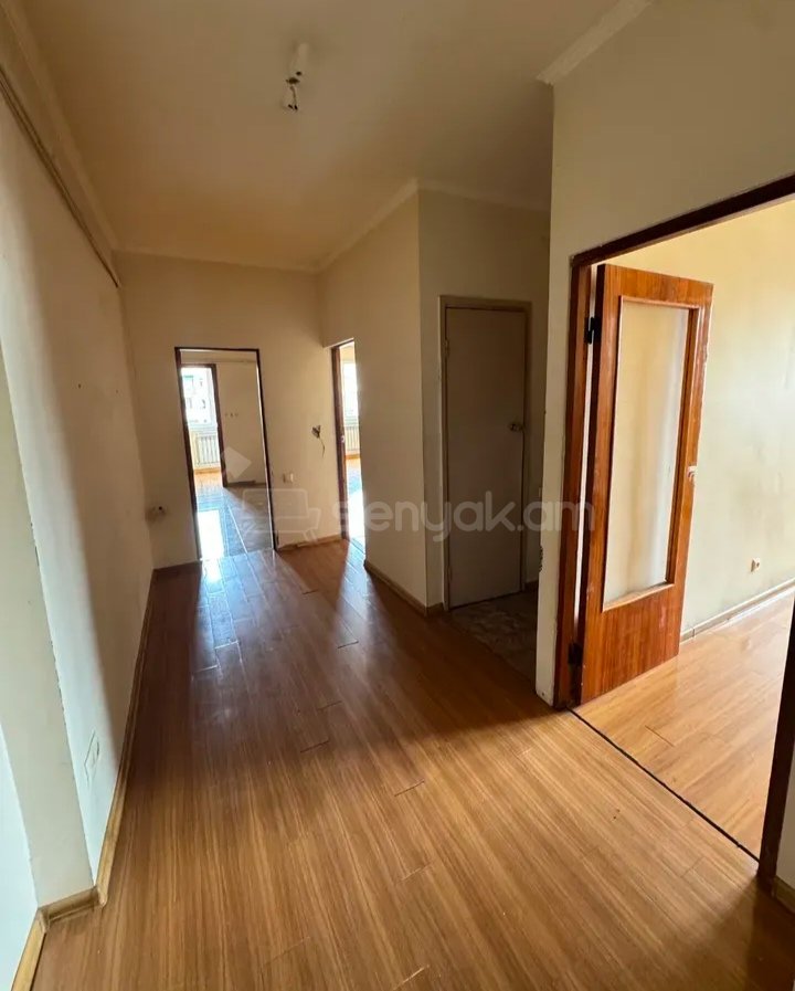 2 Սենյականոց Բնակարան, 65քմ, 4/9 հարկ, Նորմալ Վիճակում