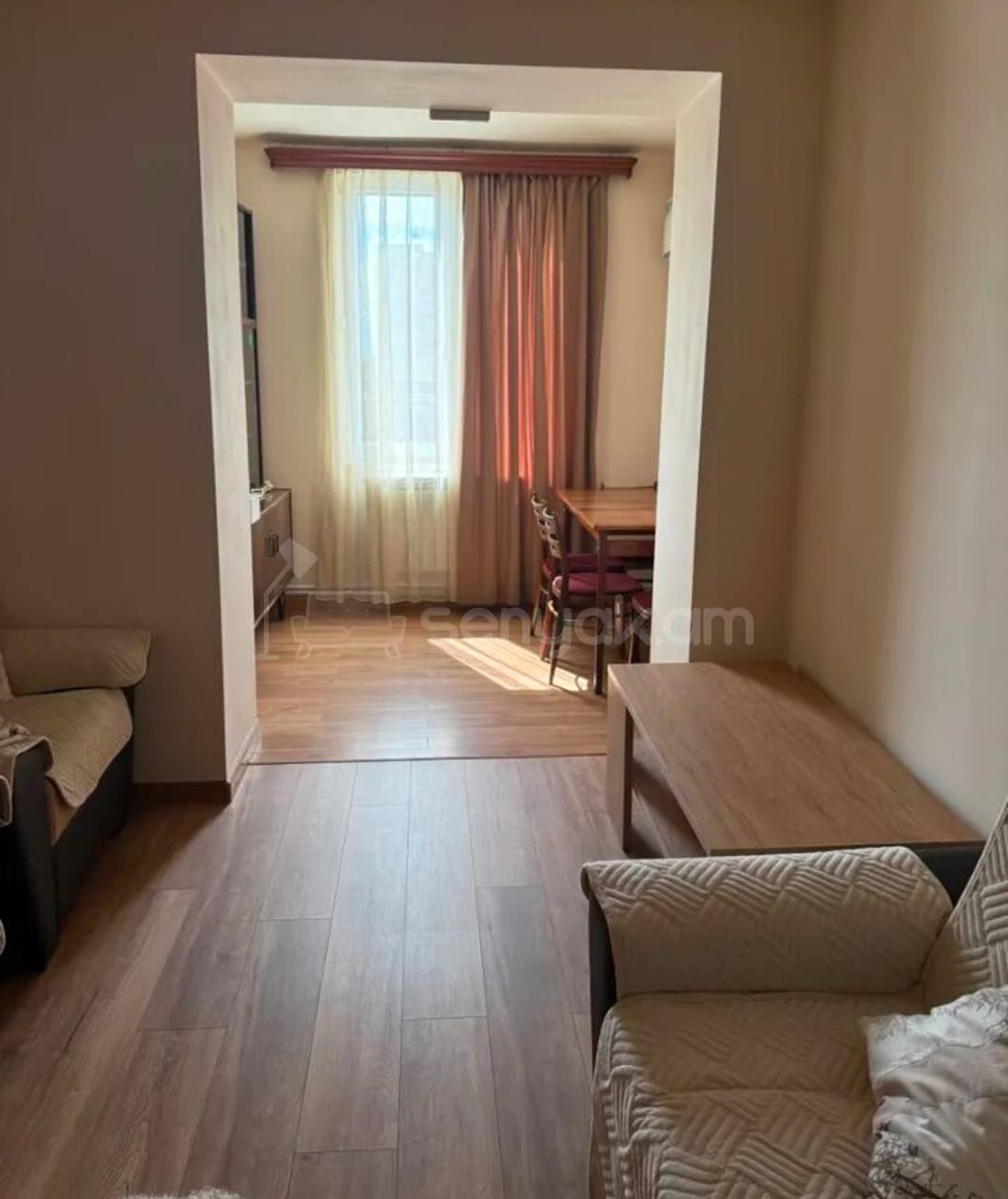 2 Սենյականոց Բնակարան Քարե Շենքում, 58քմ, 4/4 հարկ, Կապիտալ Վերանորոգված, Կահավորված