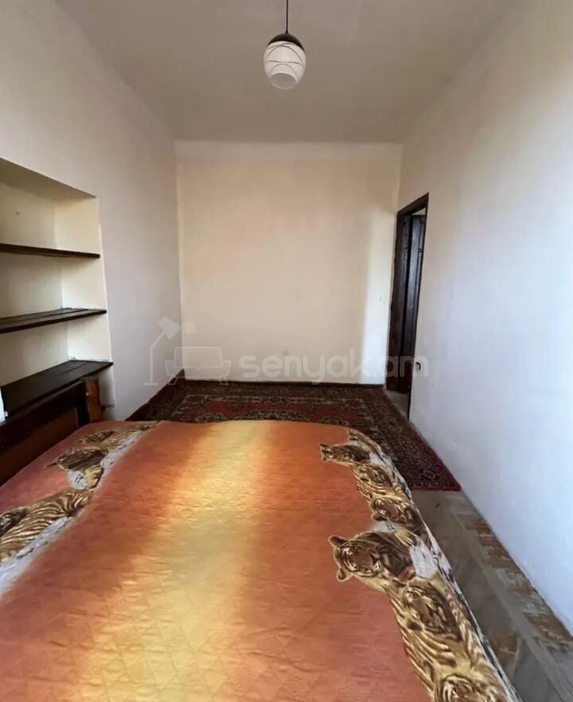2 Սենյականոց Բնակարան Քարե Շենքում, 53քմ, 3/4 հարկ, Նորմալ Վիճակում, Կահավորված