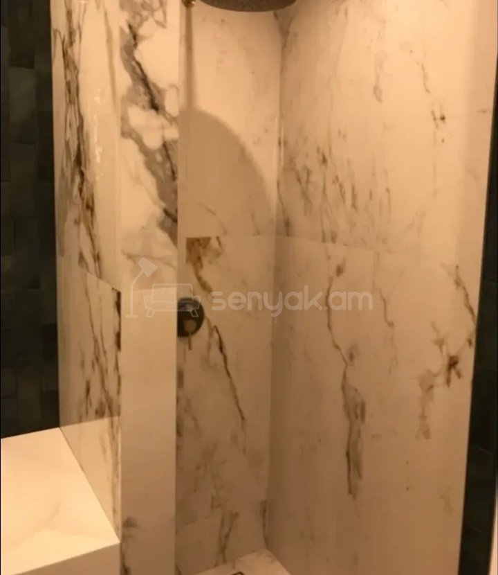 1 Սենյականոց Բնակարան Քարե Շենքում, 35քմ, 4/5 հարկ, Դիզայներական Վերանորոգված