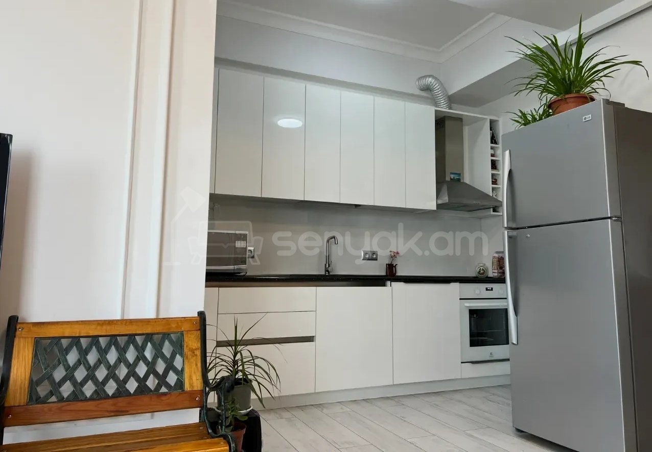 3 Սենյականոց Բնակարան Նորակառույցում, 63քմ, 3/8 հարկ, Կապիտալ Վերանորոգված