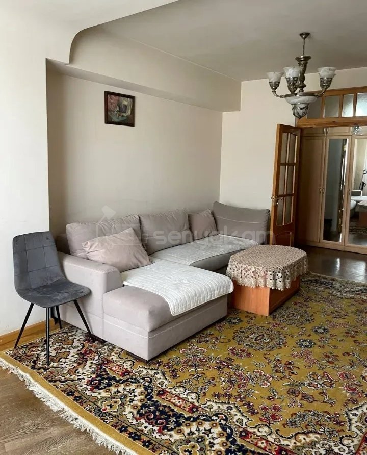 3 Սենյականոց Բնակարան, 70քմ, 3/9 հարկ, Նորմալ Վիճակում