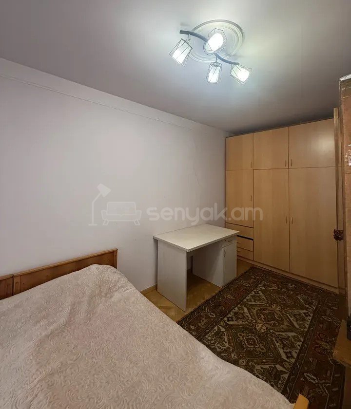 3 Սենյականոց Բնակարան, 80քմ, 2/9 հարկ, Նորմալ Վիճակում