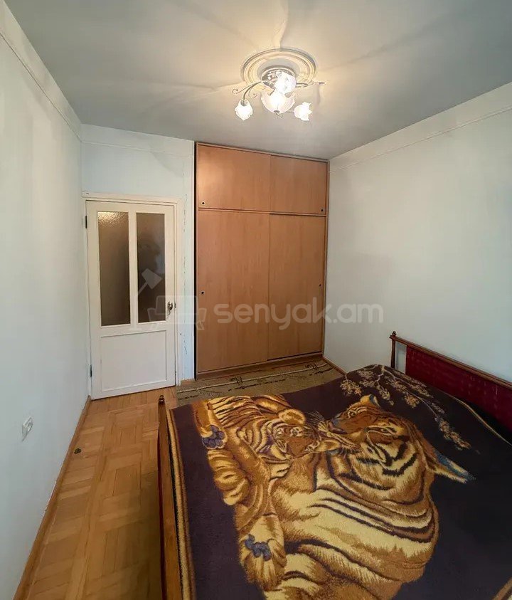 3 Սենյականոց Բնակարան, 80քմ, 2/9 հարկ, Նորմալ Վիճակում