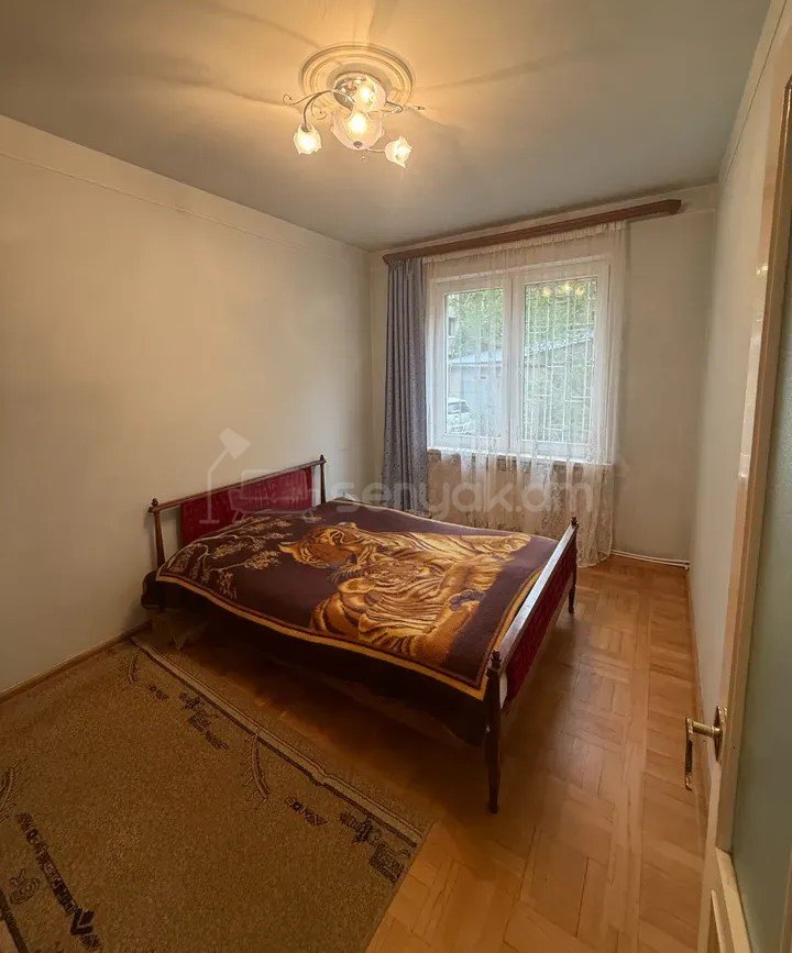3 Սենյականոց Բնակարան, 80քմ, 2/9 հարկ, Նորմալ Վիճակում