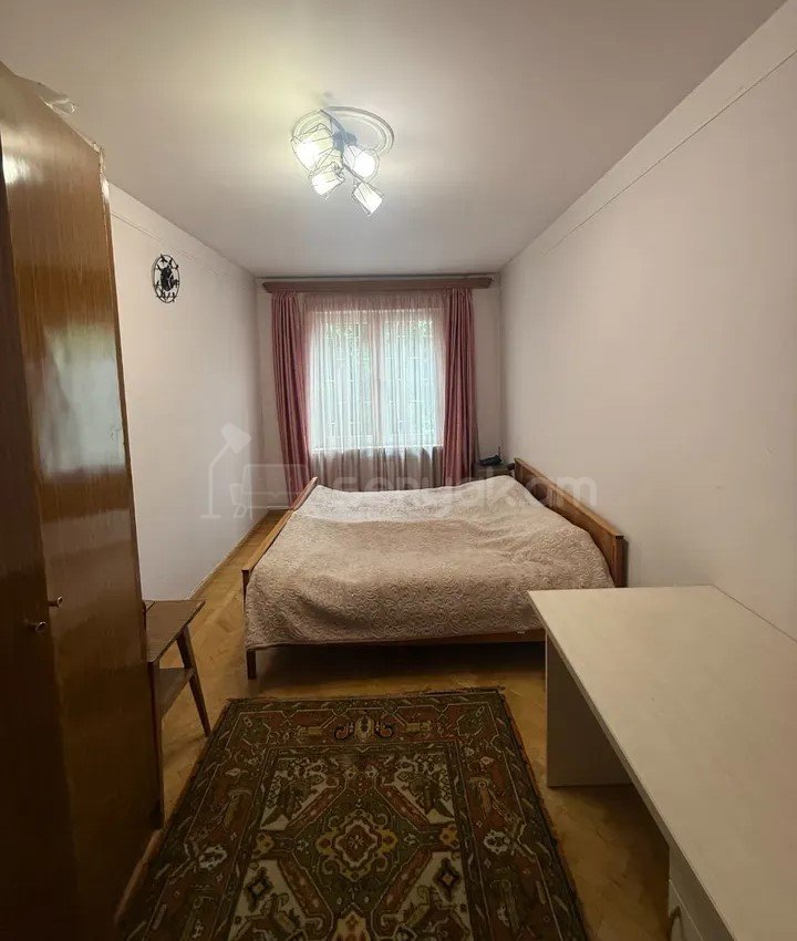 3 Սենյականոց Բնակարան, 80քմ, 2/9 հարկ, Նորմալ Վիճակում