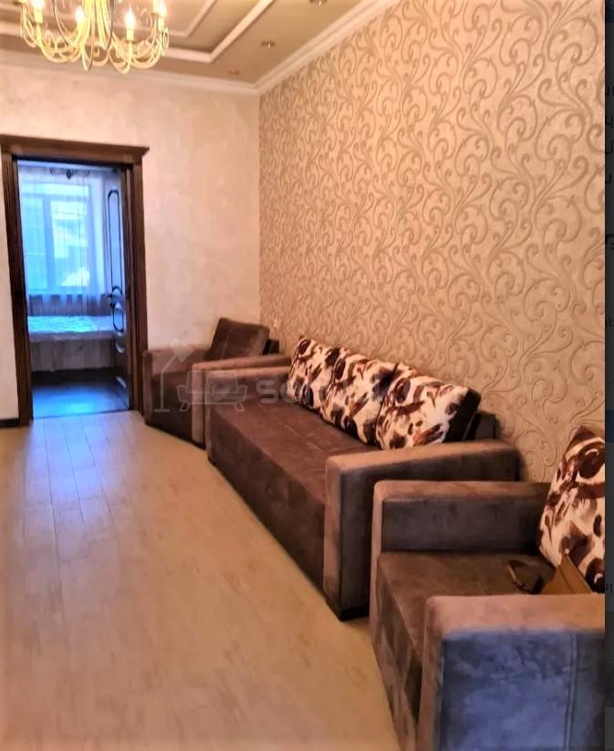 3 Սենյականոց Բնակարան Քարե Շենքում, 80քմ, 2/4 հարկ, Կապիտալ Վերանորոգված, Կահավորված