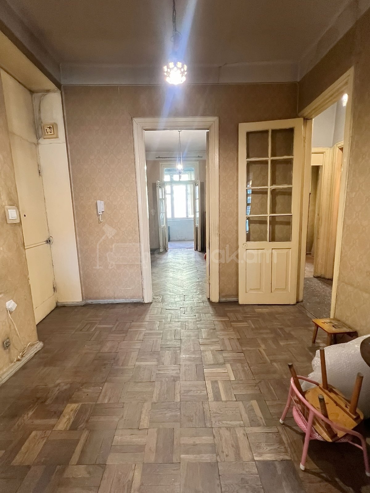 2 Սենյականոց Բնակարան Քարե Շենքում, 76քմ, 3/4 հարկ, Պետական Վիճակում