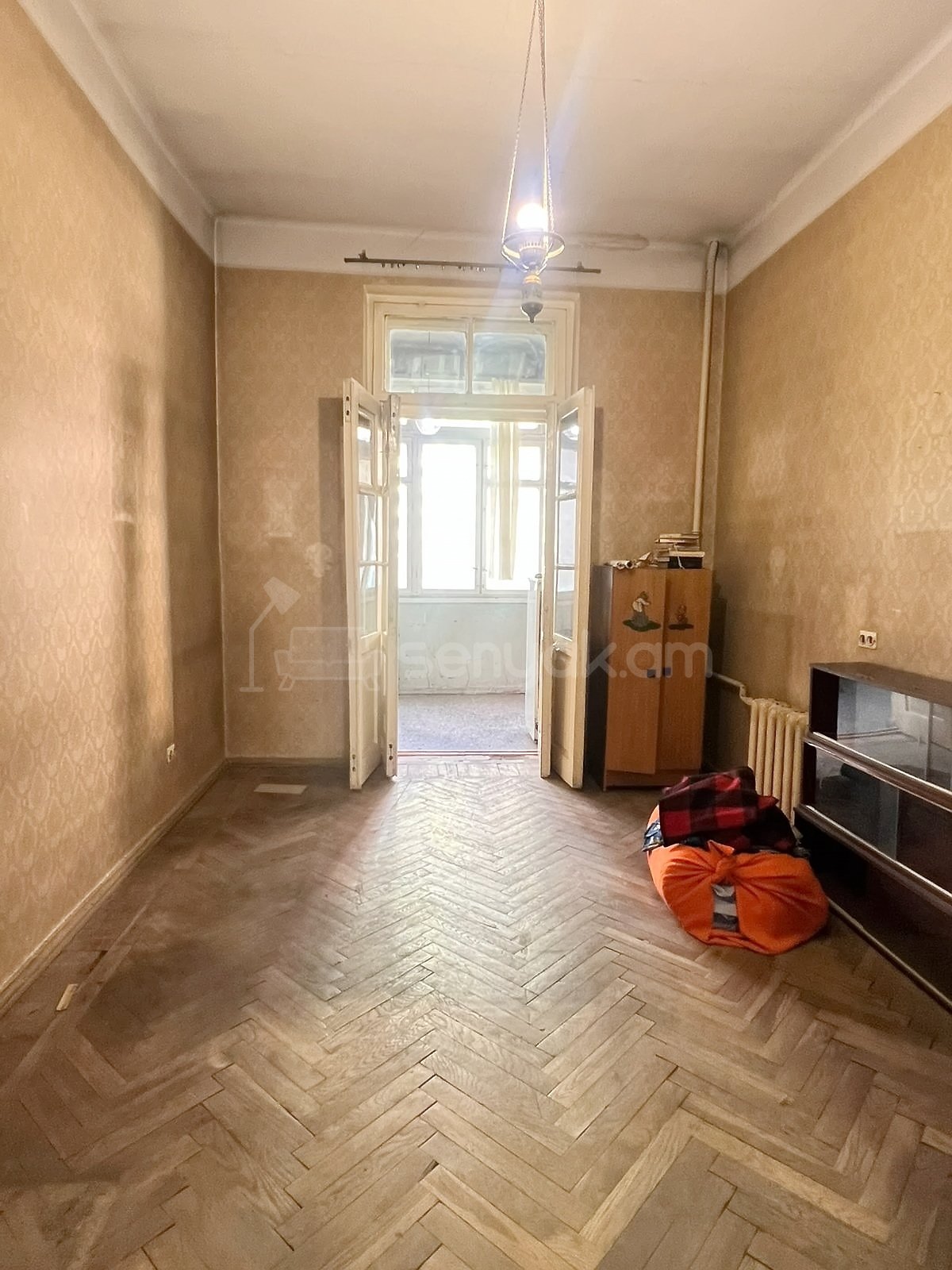 2 Սենյականոց Բնակարան Քարե Շենքում, 76քմ, 3/4 հարկ, Պետական Վիճակում