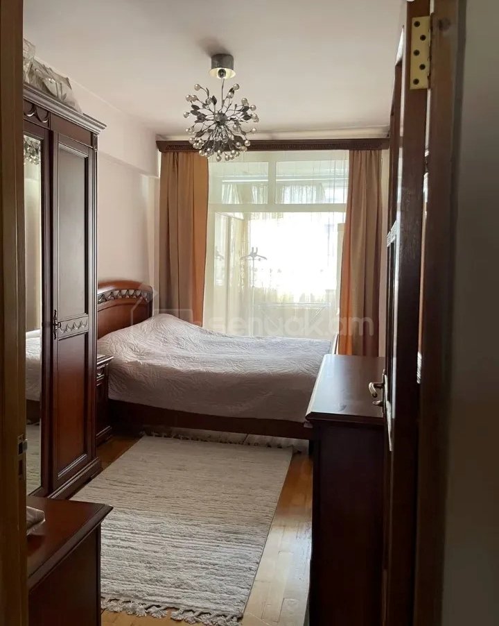 3 Սենյականոց Բնակարան, 70քմ, 3/9 հարկ, Նորմալ Վիճակում