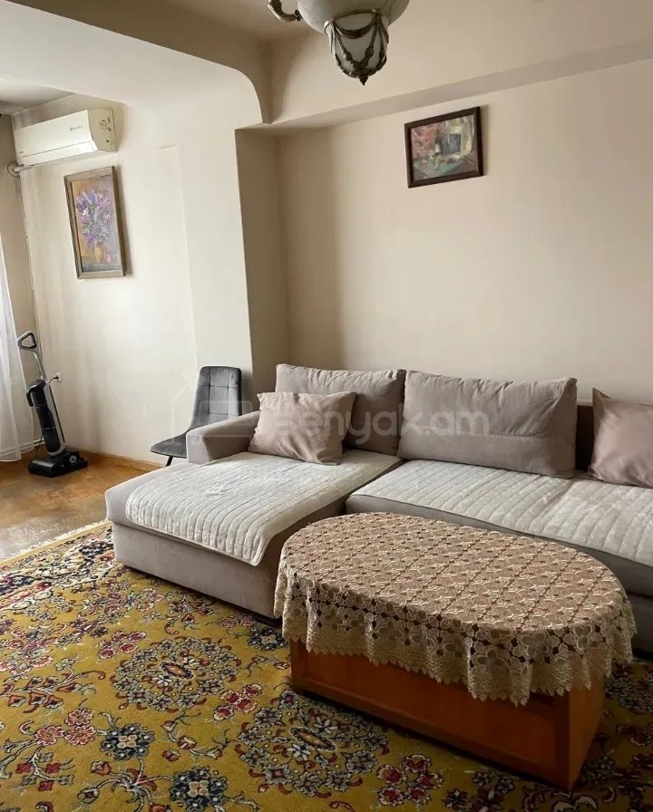 3 Սենյականոց Բնակարան, 70քմ, 3/9 հարկ, Նորմալ Վիճակում