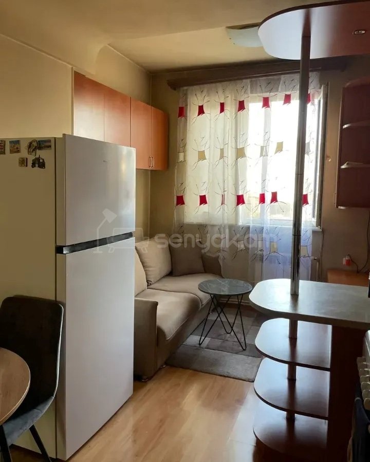 3 Սենյականոց Բնակարան, 70քմ, 3/9 հարկ, Նորմալ Վիճակում